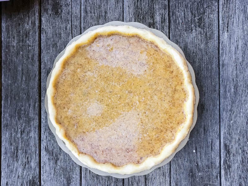 fresh-traditional-pumpkin-pie