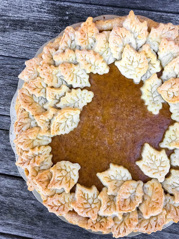 homemade-pumpkin-pie-thanksgiving