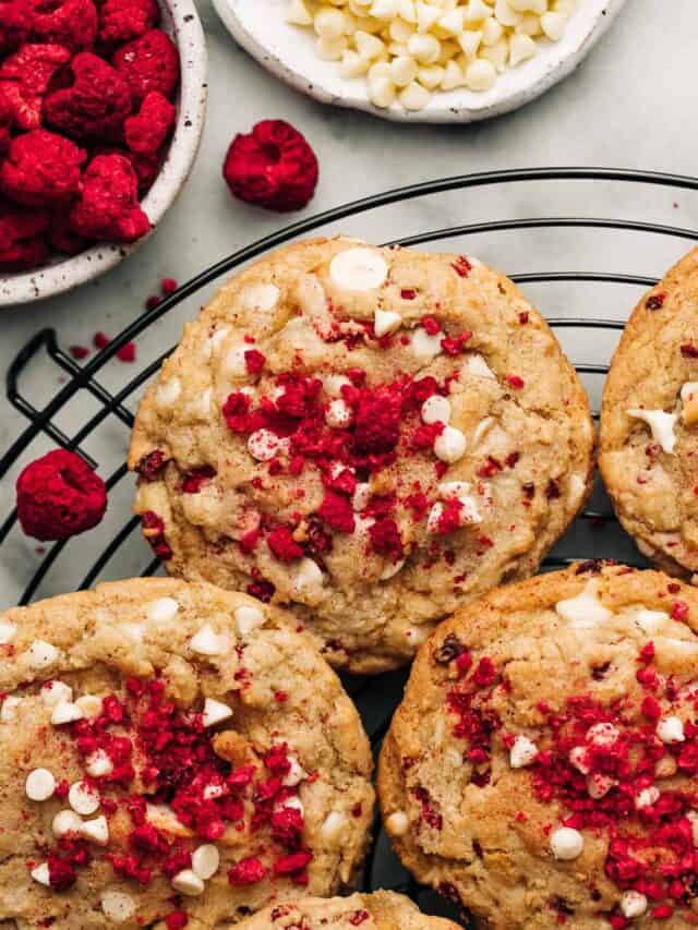 Raspberry White Chocolate Chip Cookies