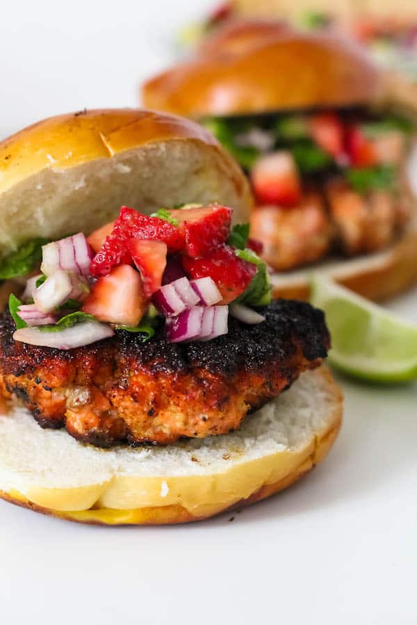 Healthy Blackened Salmon Burgers with Strawberry Avocado Salsa