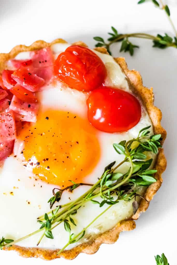Savory Brunch Breakfast Spelt Tarts with Eggs and Goat Cheese