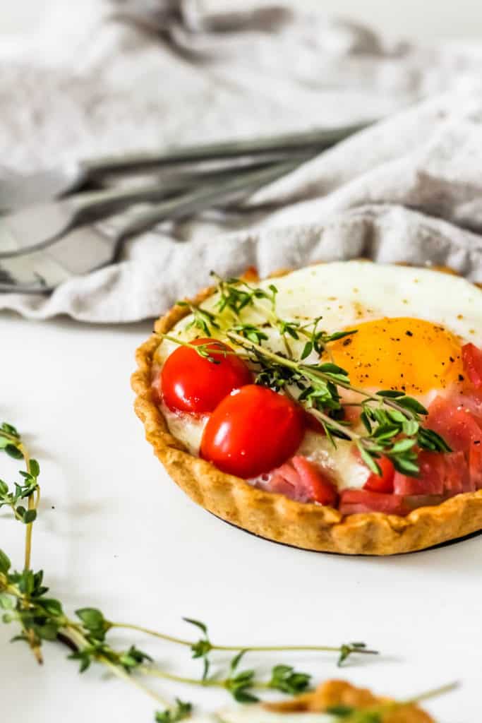 Savory Brunch Breakfast Spelt Tarts with Eggs and Goat Cheese