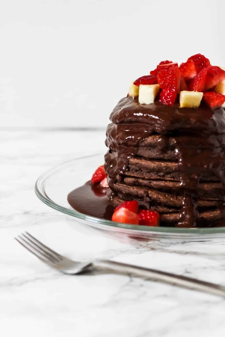 healthy chocolate protein pancakes