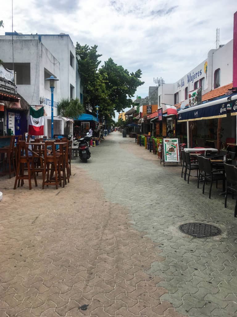 El Centro Isla Mujeres, Mexico