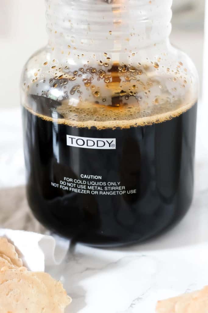 Perfect Cold Brew Coffee recipe - so simple and so good!