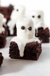 Spooky Ghost Marshmallow Brownies