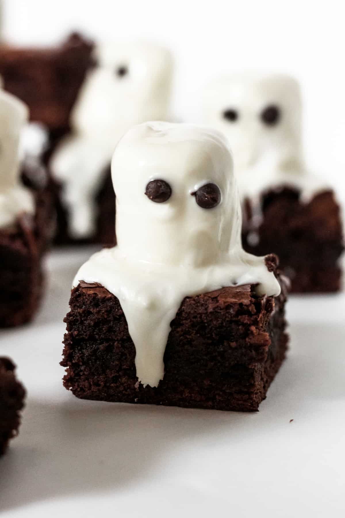 Spooky Ghost Marshmallow Halloween Brownies
