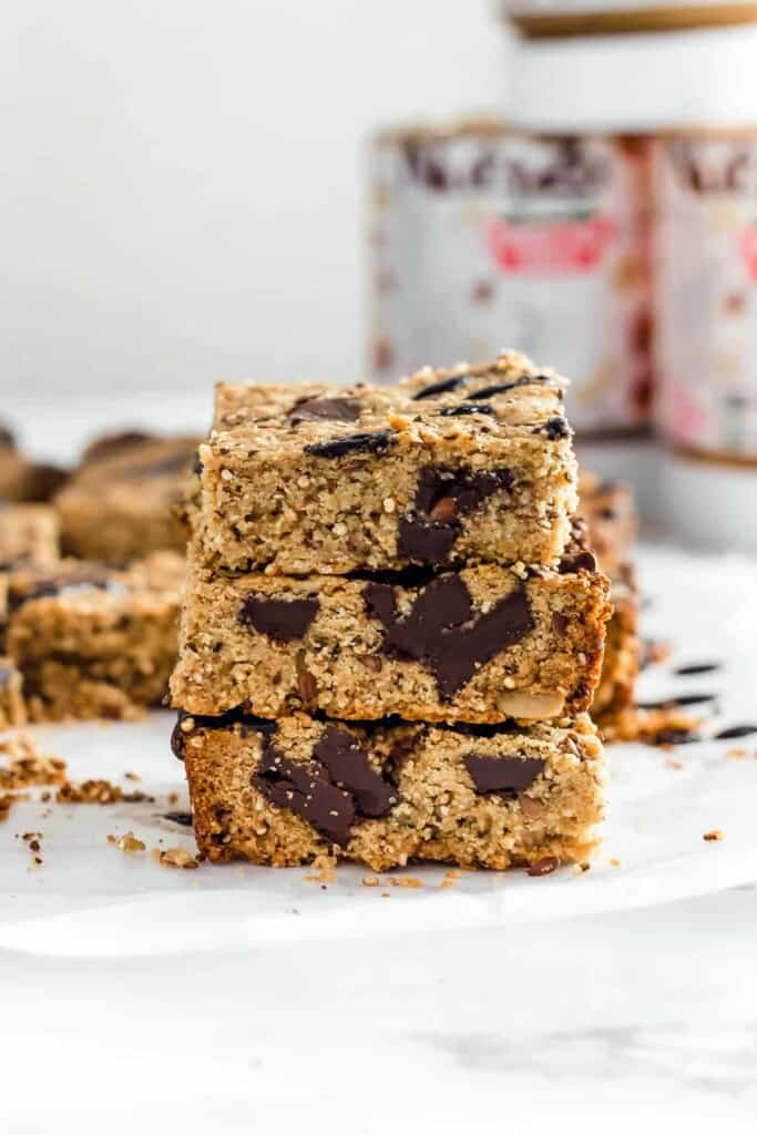 Dark Chocolate Chunk Nut Butter Blondies (Paleo, Gluten Free, Vegan)