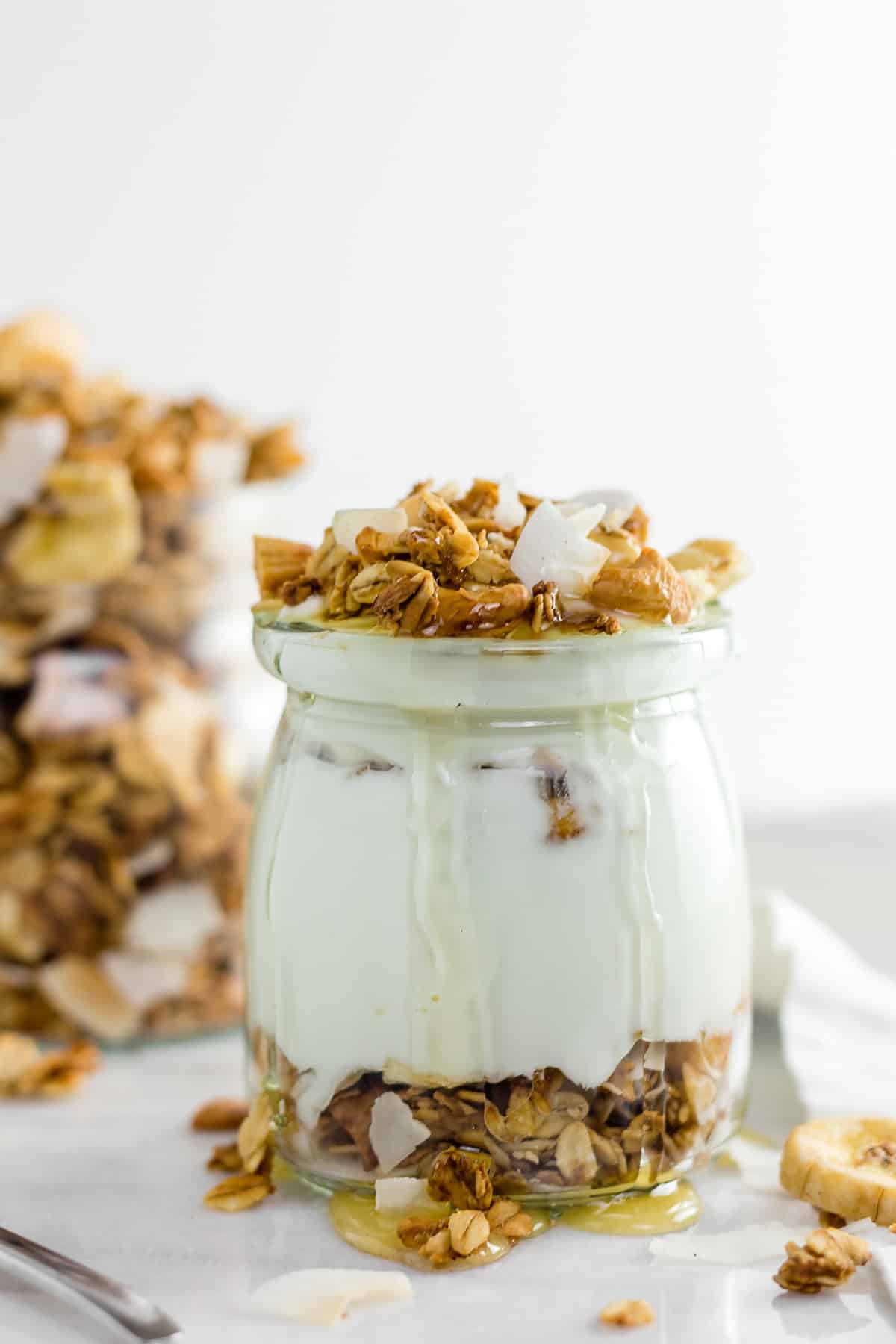 Healthy Banana Coconut Cashew Granola (gluten free + vegan)