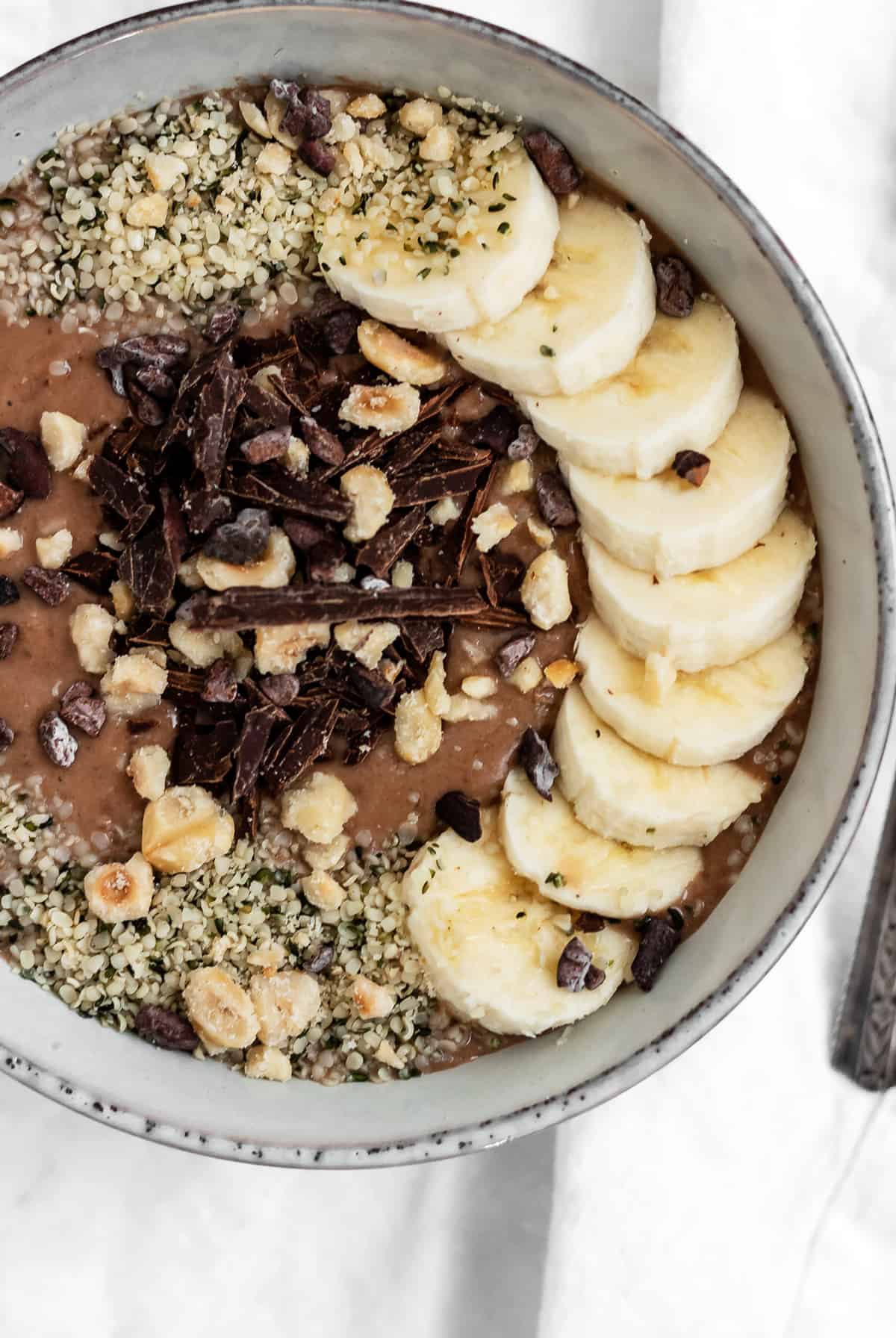 Chocolate Hazelnut Smoothie Bowl (Gluten Free + Vegan)