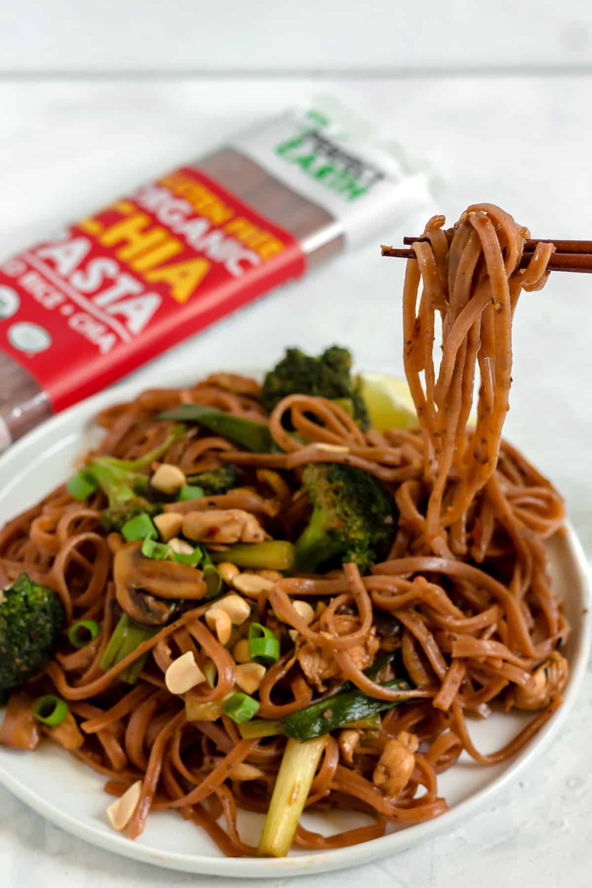 20 Minute Spicy Thai Noodles (gluten free, dairy free)