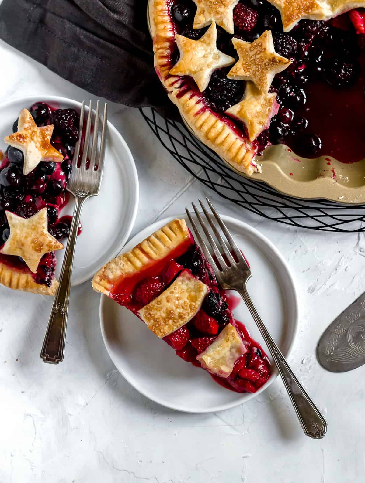 Easy American Mixed Berry Pie for the 4th of July