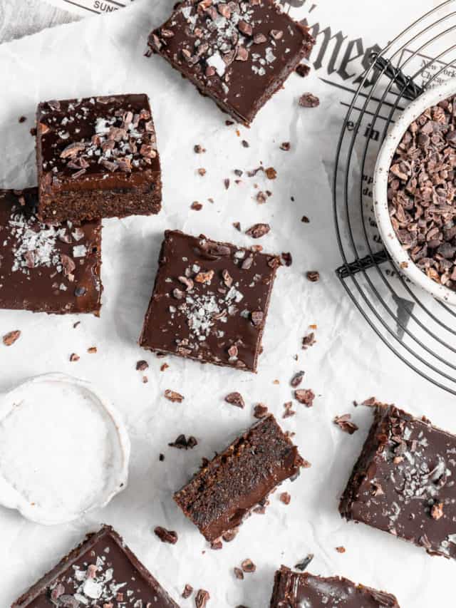 Healthy No-Bake Fudge Brownies