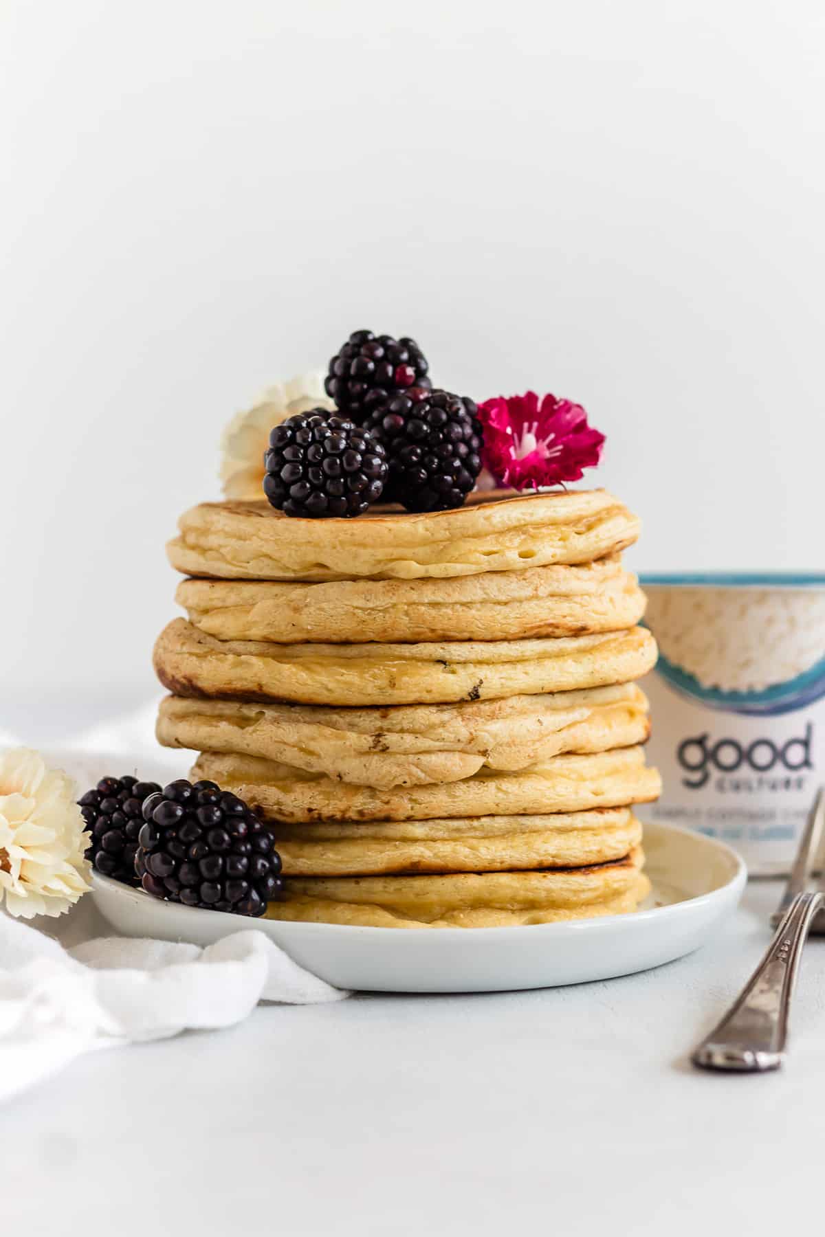Fluffy Cottage Cheese Protein Pancakes