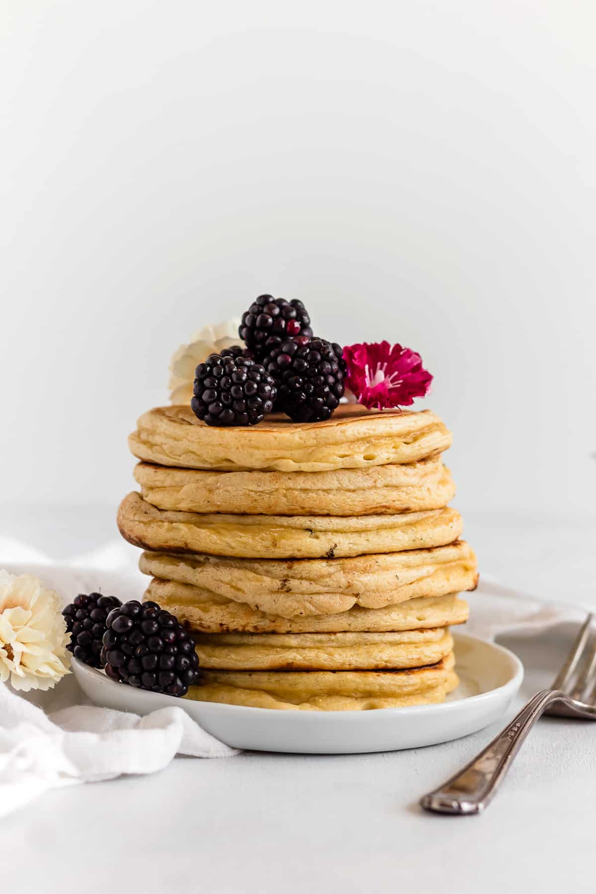 Fluffy Cottage Cheese Protein Pancakes