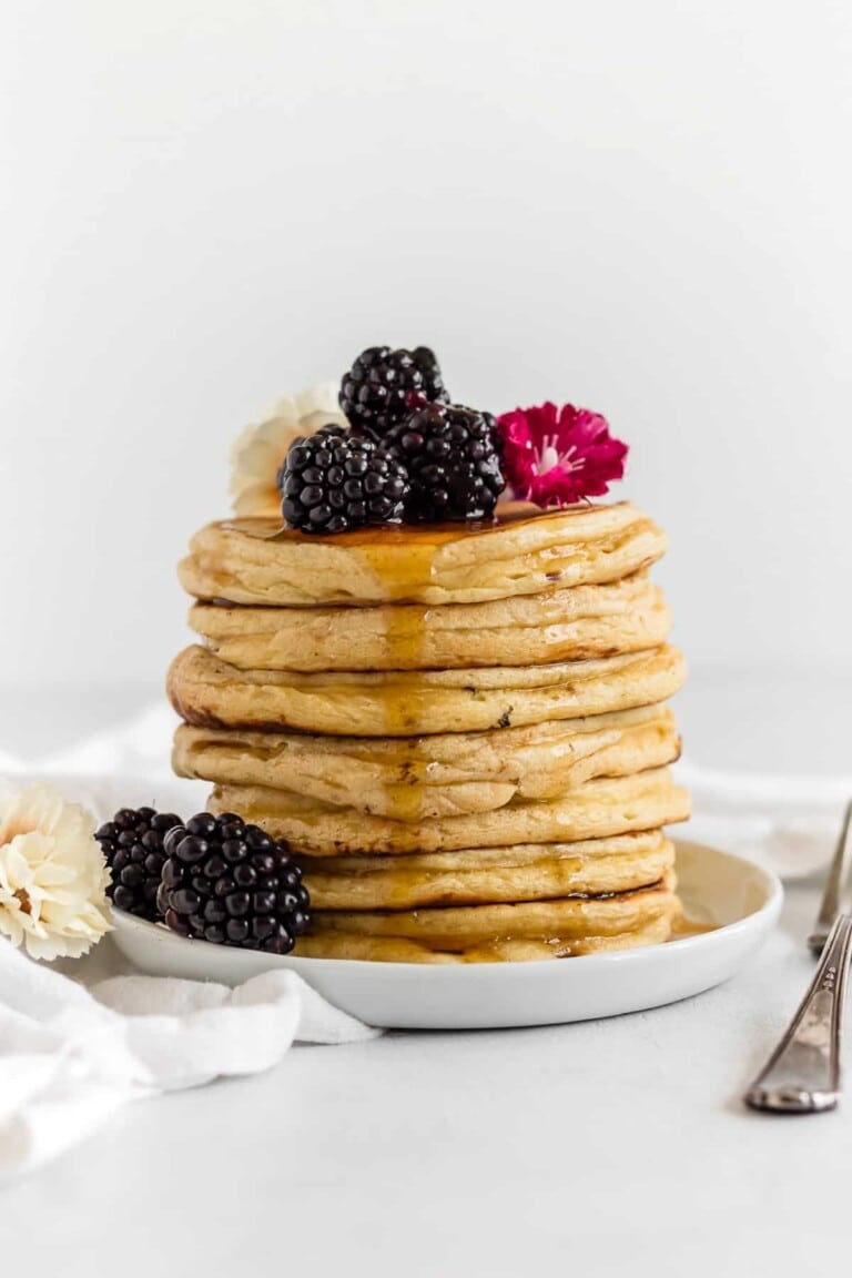 Fluffy Cottage Cheese Protein Pancakes