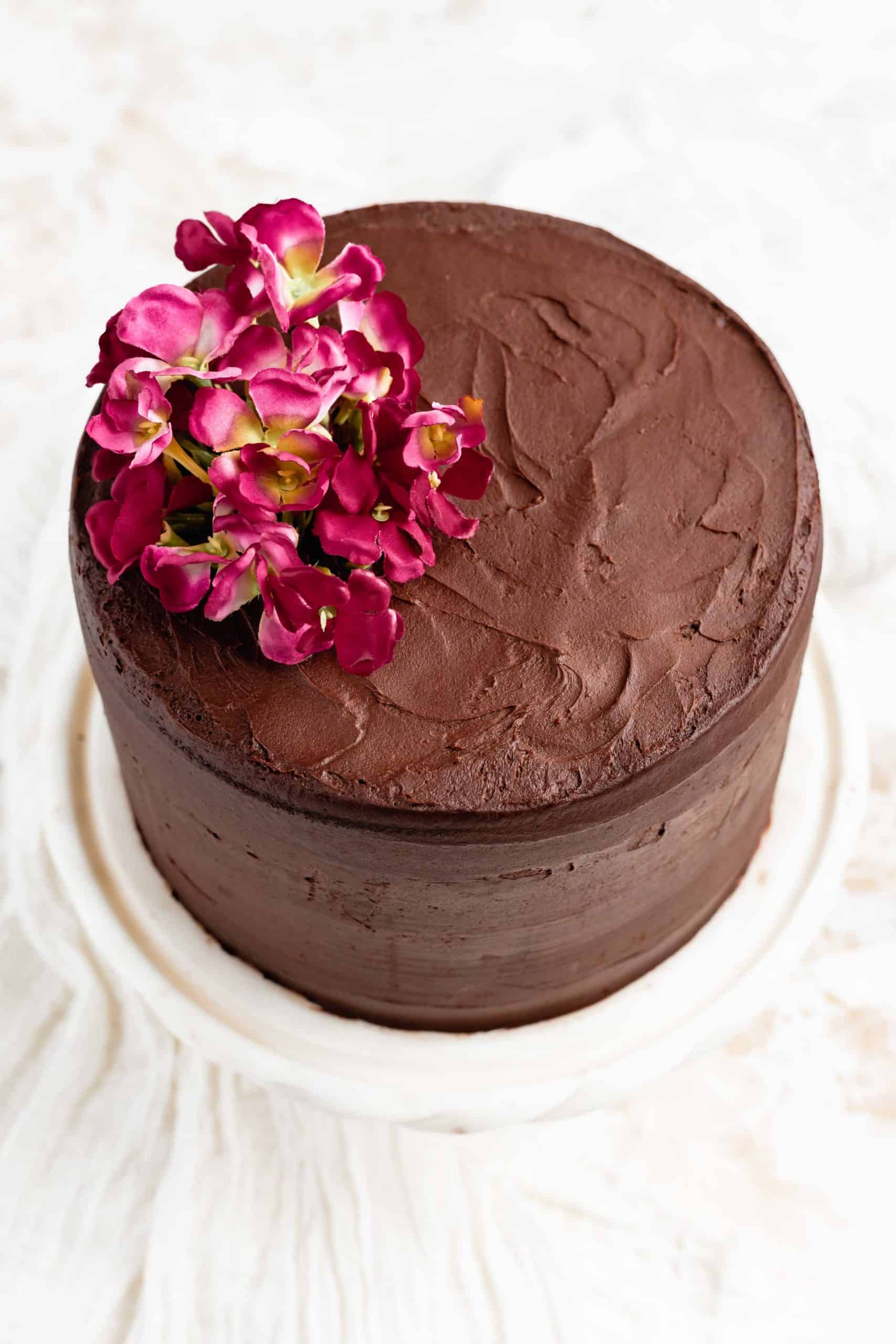 chocolate cake with chocolate cream cheese frosting