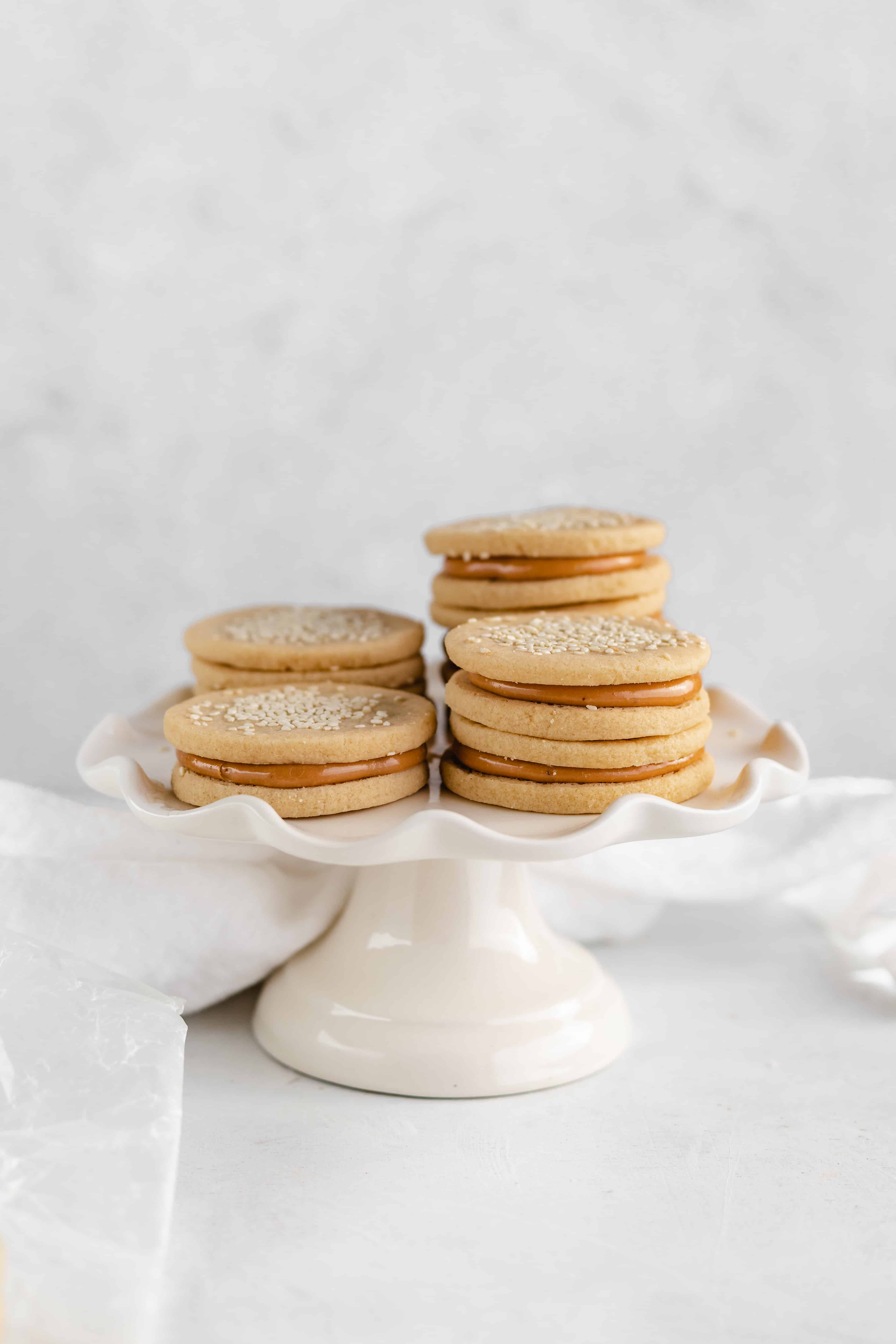 Sandwich Cookies with Dulce de Leche