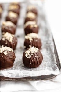 Easy Chocolate Hazelnut Cake Balls Recipe