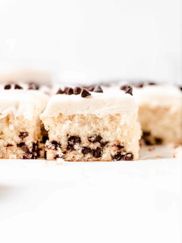 chocolate chip vanilla cake