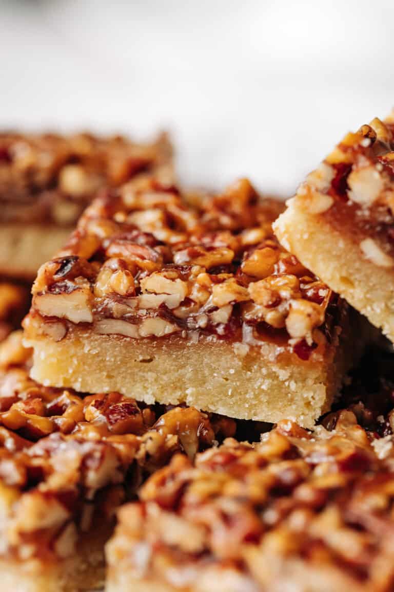 The Best Pecan Pie Shortbread Bars Recipe (Video)