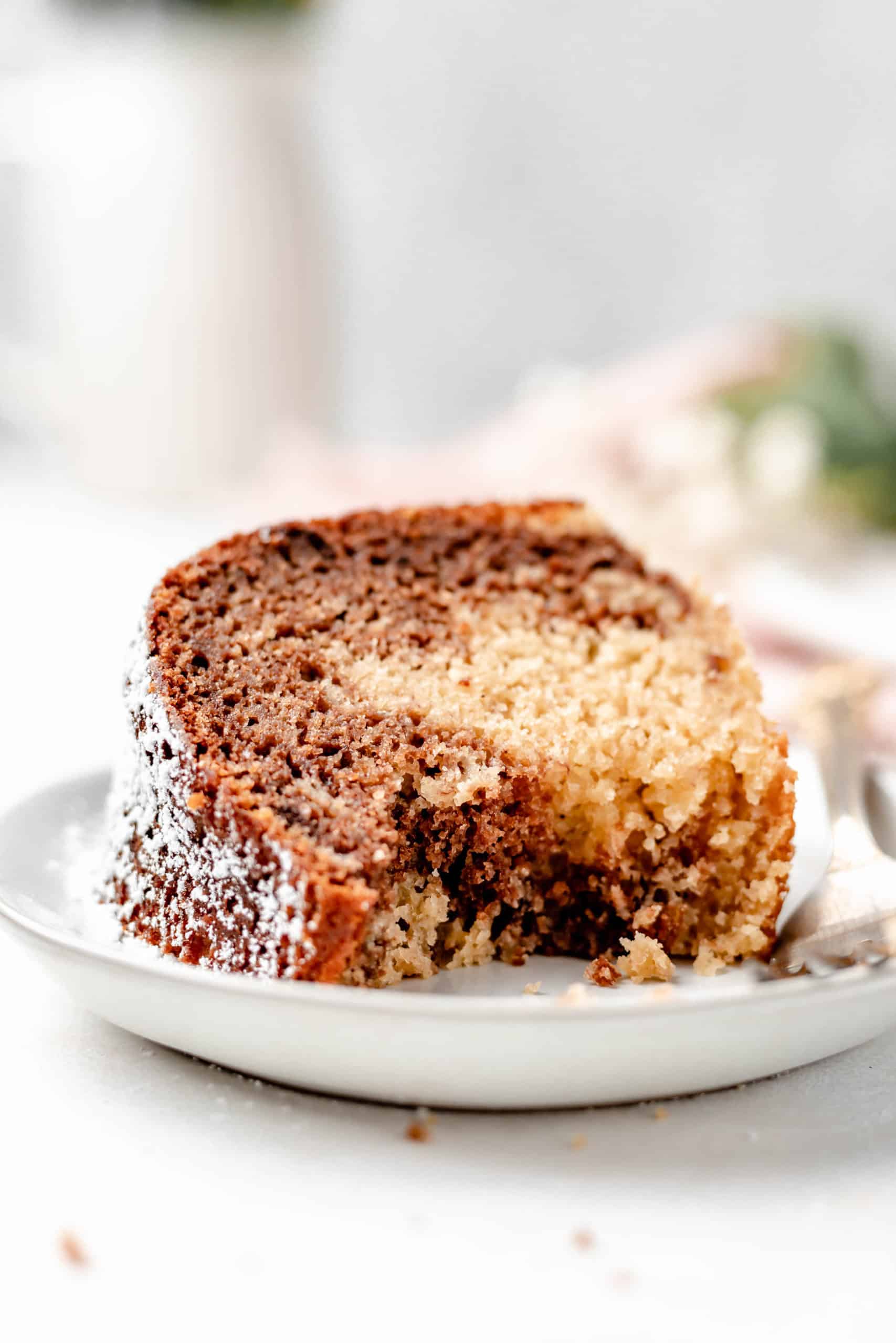 banana bundt cake slice