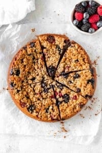 berry streusel cheesecake