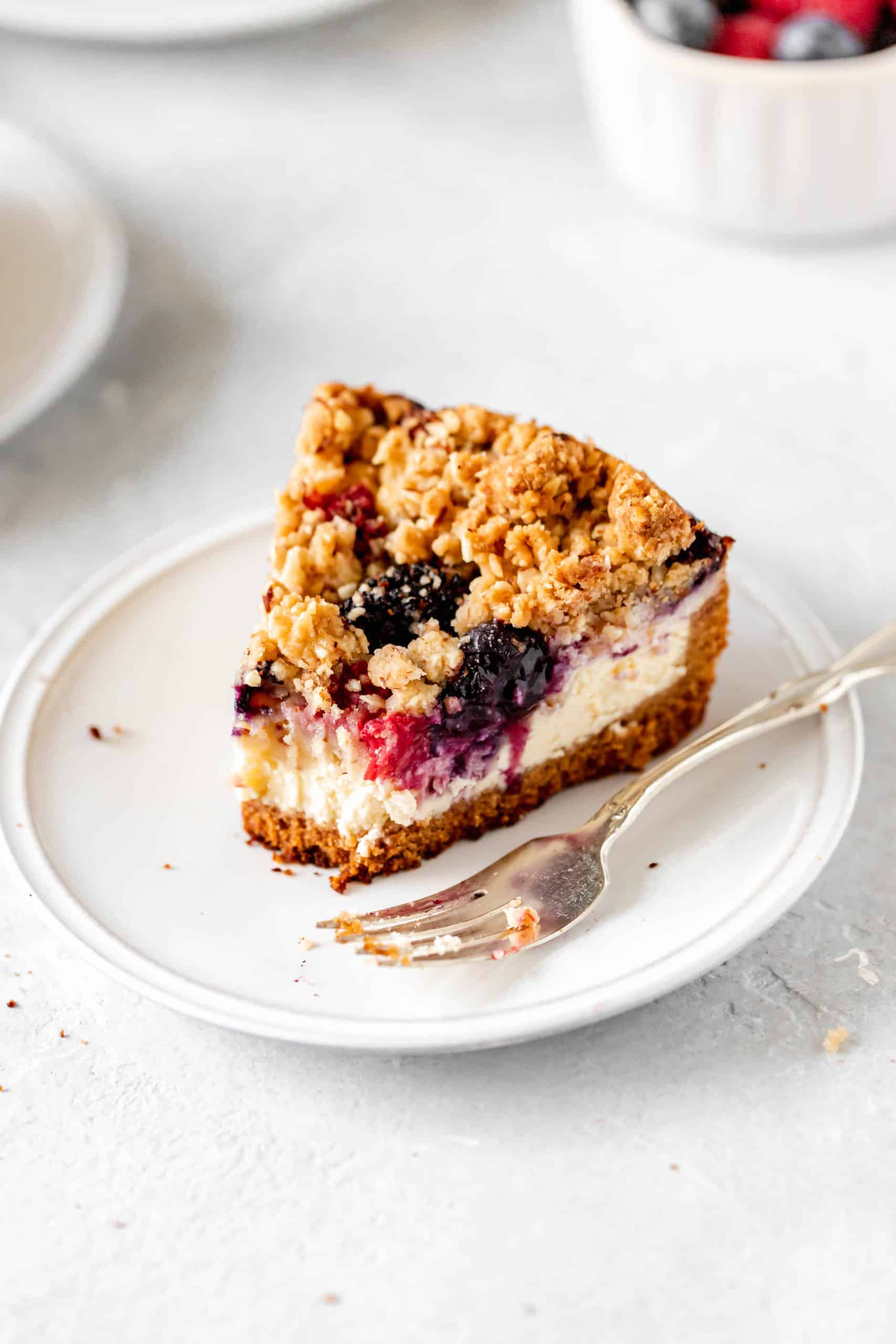 Berry Streusel Cheesecake