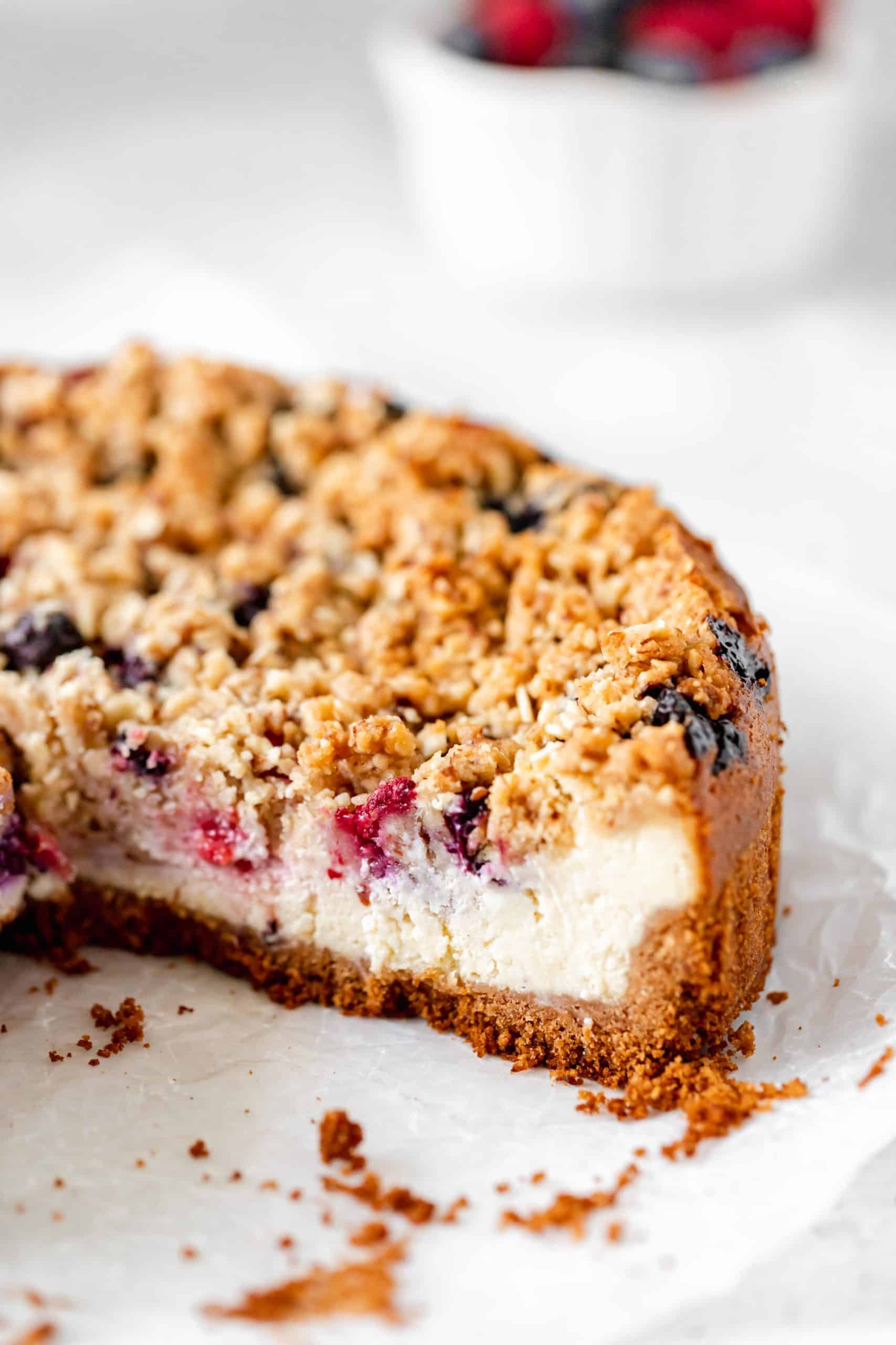 Berry Streusel Cheesecake