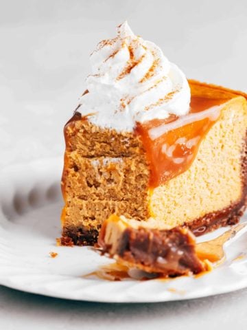 slice of pumpkin cheesecake