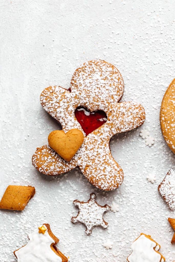 gingerbread man linzer cookie