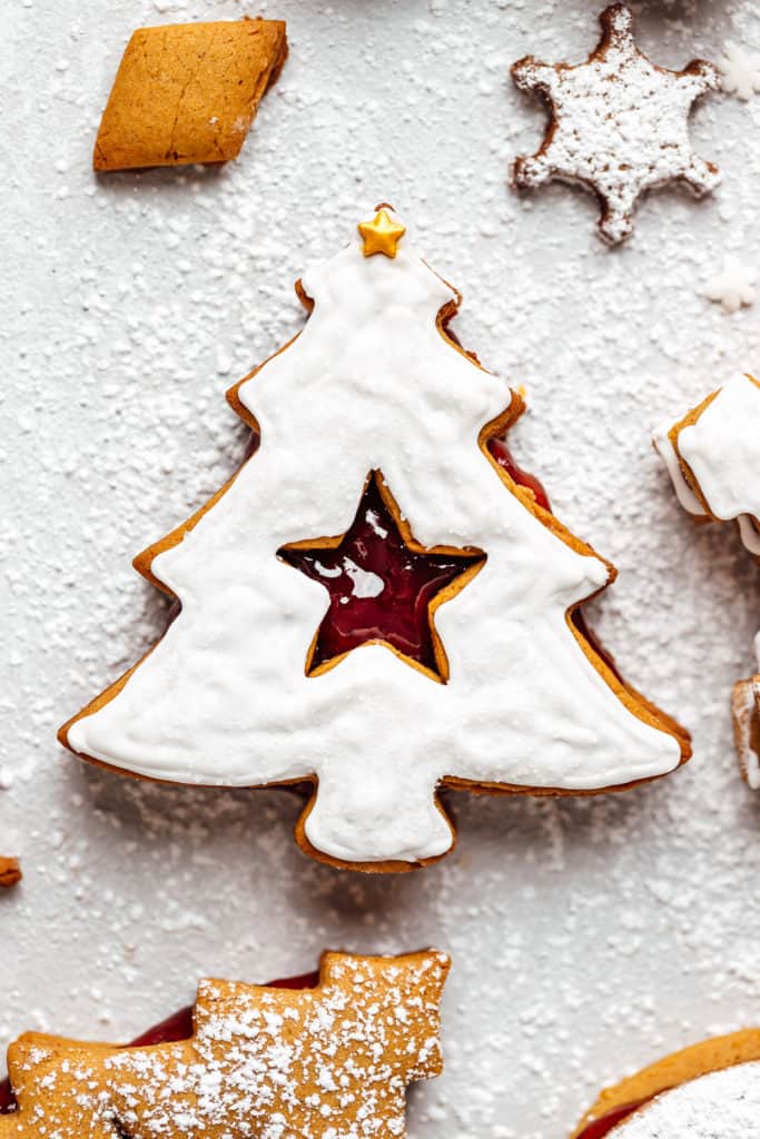 christmas tree linzer cookie