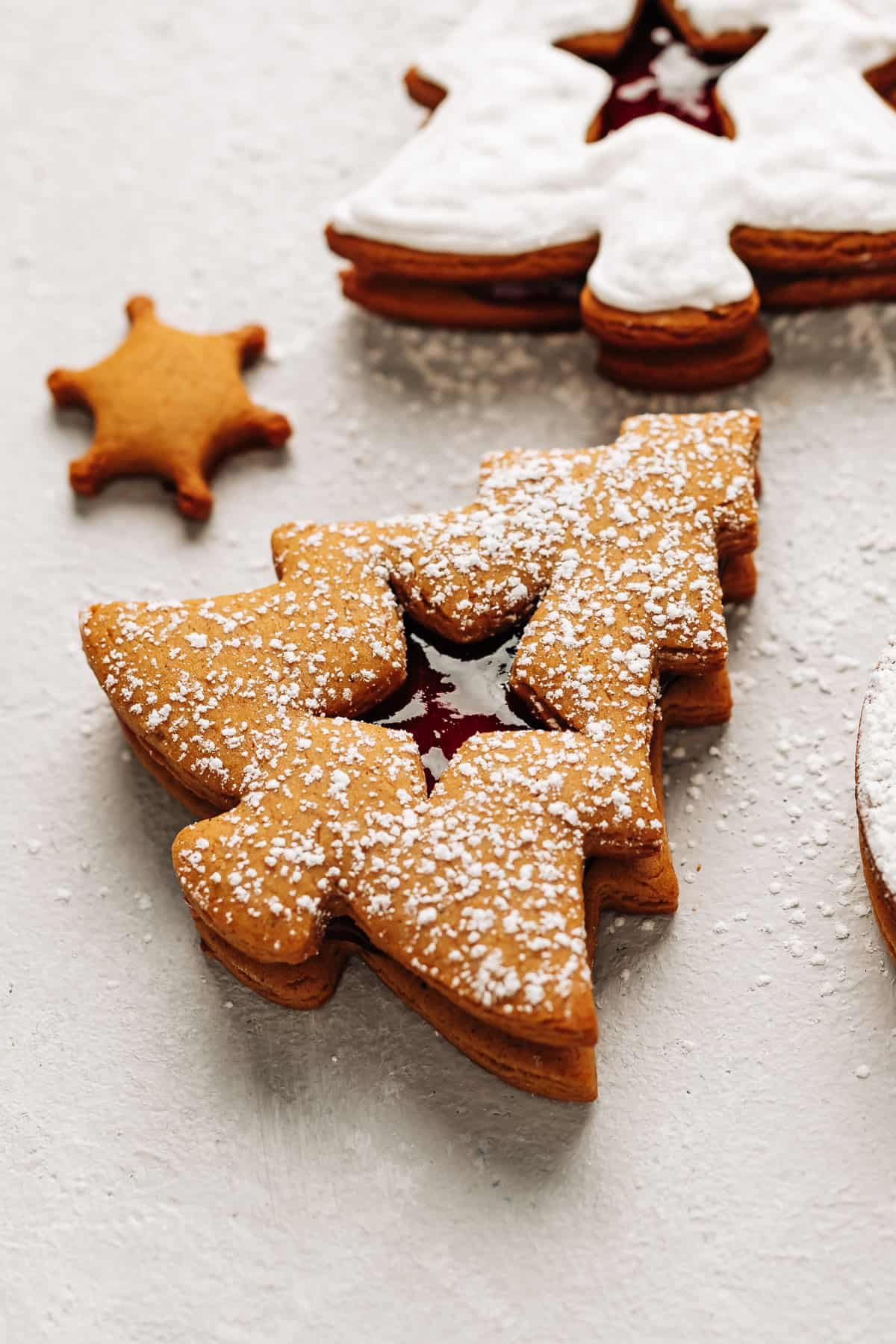 gingerbread linzer cookies.