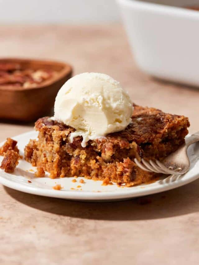 pumpkin pie crunch with a scoop of vanilla ice cream.